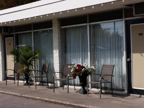 Catalina Motel image 29