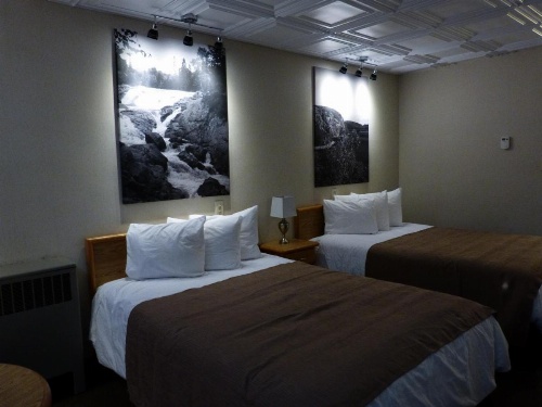 Catalina Motel image 37