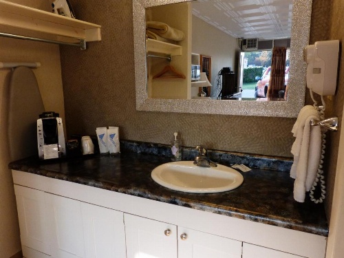 Catalina Motel image 44